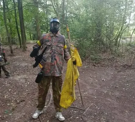 Młodzieżowa Drużyna Pożarnicza nagrodzona wyjazdem na paintball