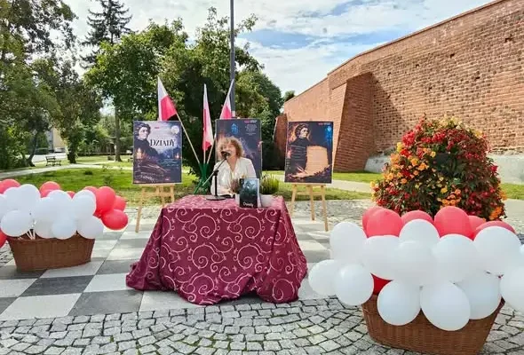 Narodowe Czytanie „Dziadów” w Byczynie – literackie spotkanie pokoleń