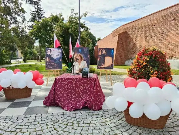 Narodowe Czytanie „Dziadów” w Byczynie – literackie spotkanie pokoleń