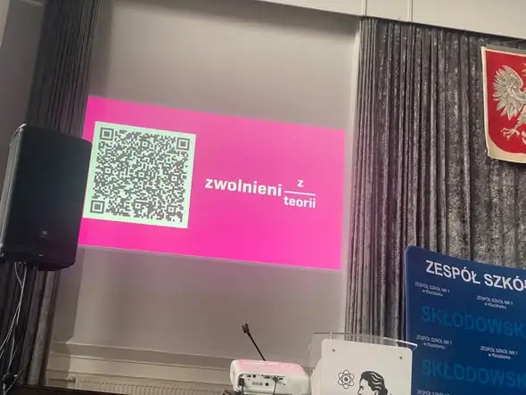 Uczniowie z Kluczborka poznają ideę olimpiady „Zwolnieni z Teorii”
