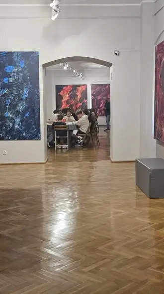 Klasa 7c z wizytą w muzeum: sztuka Mariana Solisza i twórcze warsztaty