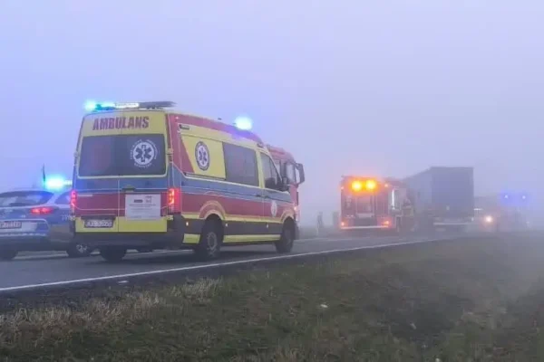 Tragiczny wypadek na DK11 pod Kluczborkiem. Droga zablokowana