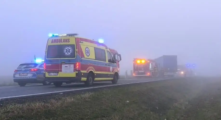 Tragiczny wypadek na DK11 pod Kluczborkiem. Droga zablokowana